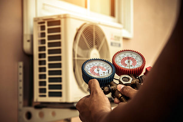 Professional Hvac technician working in Cumnock, NC